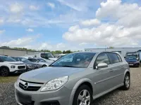 Gebraucht Opel Signum 101 PS (74 kW) 2007 Beige Kleinwagen