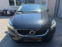 Gebraucht Volvo V40 Momentum 120 PS (88 kW) 2018 Schwarz Limousine