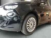 Neu Fiat 500 Pop 65 PS (47 kW) 2026 Schwarz