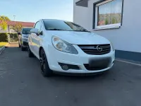 Gebraucht Opel Corsa Edition 90 PS (66 kW) 2010 Weiß Kleinwagen