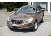 Gebraucht Volvo XC60 Momentum 163 PS (119 kW) 2012 Braun SUV