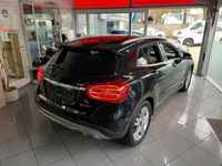 gebraucht Mercedes GLA220 CDI d 4Matic*PANORAMA*LED*LEDER*NAV*SHZ*