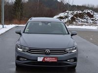Gebraucht VW Passat 150 PS (110 kW) 2022 Mondsteingrau Kombi