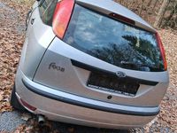Gebraucht Ford Focus 74 PS (54 kW) 2002 Grau Kleinwagen