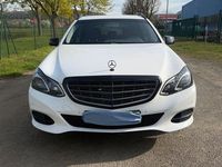 Gebraucht Mercedes E200 136 PS (100 kW) 2014 Weiß Limousine