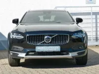 Gebraucht Volvo V90 CC Plus 197 PS (144 kW) 2024 Onyx black Kombi