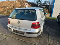 Gebraucht VW Golf IV Basis 102 PS (75 kW) 2001 Silber Limousine