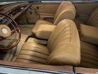 Gebraucht Mercedes 220 120 PS (88 kW) 1961 Schwarz Coupé