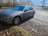 Gebraucht BMW 730 231 PS (169 kW) 2007 Grau Limousine