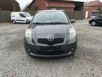 Gebraucht Toyota Yaris Team 69 PS (50 kW) 2008 Grau Kleinwagen