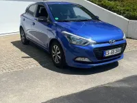 Gebraucht Hyundai i20 101 PS (74 kW) 2018 Grau Limousine