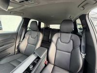 Gebraucht Volvo XC60 Plus 250 PS (183 kW) 2025 Grau SUV