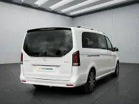 Gebraucht Mercedes V300 237 PS (174 kW) 2025 Weiß Van / Kleinbus