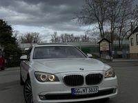 Gebraucht BMW 750L 555 PS (408 kW) 2009 Weiß Limousine