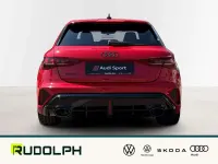 Neu Audi RS3 Sportback 400 PS (294 kW) 2026 Progressivrot metallic Kleinwagen