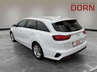 Gebraucht Kia Ceed 136 PS (100 kW) 2024 Carraraweiss Kleinwagen