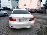 Gebraucht BMW 730 245 PS (180 kW) 2011 Weiß Limousine