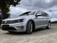 Usata VW Passat GTE 218 CV (160 kW) 2018 Argento Station wagon