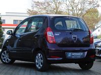 Gebraucht Hyundai i10 69 PS (50 kW) 2012 Lila/violett Kleinwagen