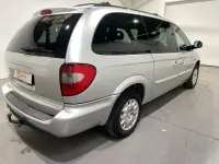 Gebraucht Chrysler Grand Voyager 150 PS (110 kW) 2008 Silber Van / Kleinbus