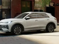 Neu VW T-Roc R 116 PS (85 kW) 2026 Weiß (pure white uni) SUV