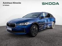 Neu Skoda Superb Selection 150 PS (110 kW) 2026 Blau Kombi