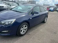 Gebraucht Opel Astra Edition 110 PS (80 kW) 2014 Blau Kombi