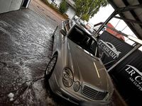 Gebraucht Mercedes E220 150 PS (110 kW) 2002 Silber Limousine
