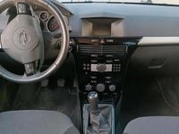 Gebraucht Opel Astra 110 PS (80 kW) 2010 Silber Kombi