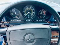 gebraucht Mercedes 560 SL sehr guter Zustand