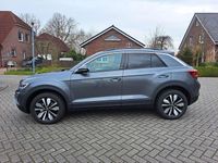 Gebraucht VW T-Roc Move 150 PS (110 kW) 2023 Grau SUV