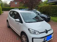 Używany VW up! 65 KM (47 kW) 2021 Biały Hatchback
