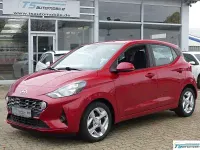 Gebraucht Hyundai i10 Trend 67 PS (49 kW) 2023 Rot Kleinwagen