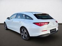 Gebraucht Mercedes CLA250 Shooting Brake 224 PS (164 kW) 2022 Digitalweiß Kombi