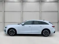 Gebraucht Audi A5 Sport 204 PS (150 kW) 2025 Gletscherweiß metallic Kombi