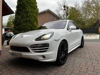 Second-hand Porsche Cayenne 245 CP (180 kW) 2012 Alb SUV