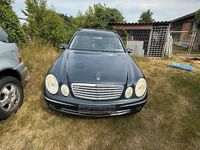 Gebraucht Mercedes E270 Avantgarde 177 PS (130 kW) 2003 Schwarz Kombi