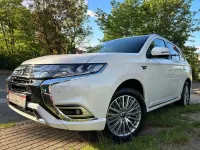 Gebraucht Mitsubishi Outlander P-HEV Plus 224 PS (164 kW) 2019 Weiß SUV