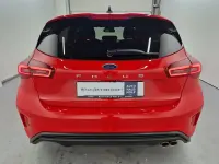 Gebraucht Ford Focus ST-Line X 125 PS (91 kW) 2023 Race rot Limousine