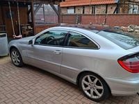 Gebraucht Mercedes CL220 143 PS (105 kW) 2002 Silber Coupé