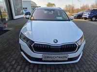 Gebraucht Skoda Octavia Selection 150 PS (110 kW) 2024 Moonweiss perleffekt (metallic) Kombi