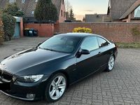 Gebraucht BMW 325 218 PS (160 kW) 2008 Schwarz Coupé
