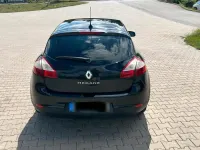 Gebraucht Renault Mégane III Authentique 101 PS (74 kW) 2011 Schwarz Limousine
