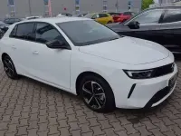 Gebraucht Opel Astra Edition 110 PS (80 kW) 2024 Arktisweiß Limousine