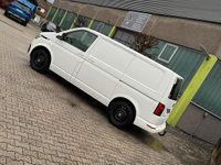Gebraucht VW Transporter 150 PS (110 kW) 2021 Weiß Van