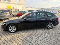 Gebraucht Audi A4 Basis 163 PS (119 kW) 2022 Schwarz Kombi