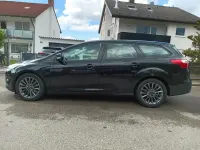 Gebraucht Ford Focus Champions Edition 116 PS (85 kW) 2011 Schwarz Kombi