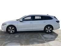 Gebraucht VW Passat Elegance 150 PS (110 kW) 2024 Andere farbe Kombi
