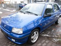 Używany Renault Clio 54 KM (39 kW) 1996 Niebieski Hatchback