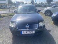 Gebraucht VW Passat Basis 131 PS (96 kW) 2003 Black magic perleffekt Kombi